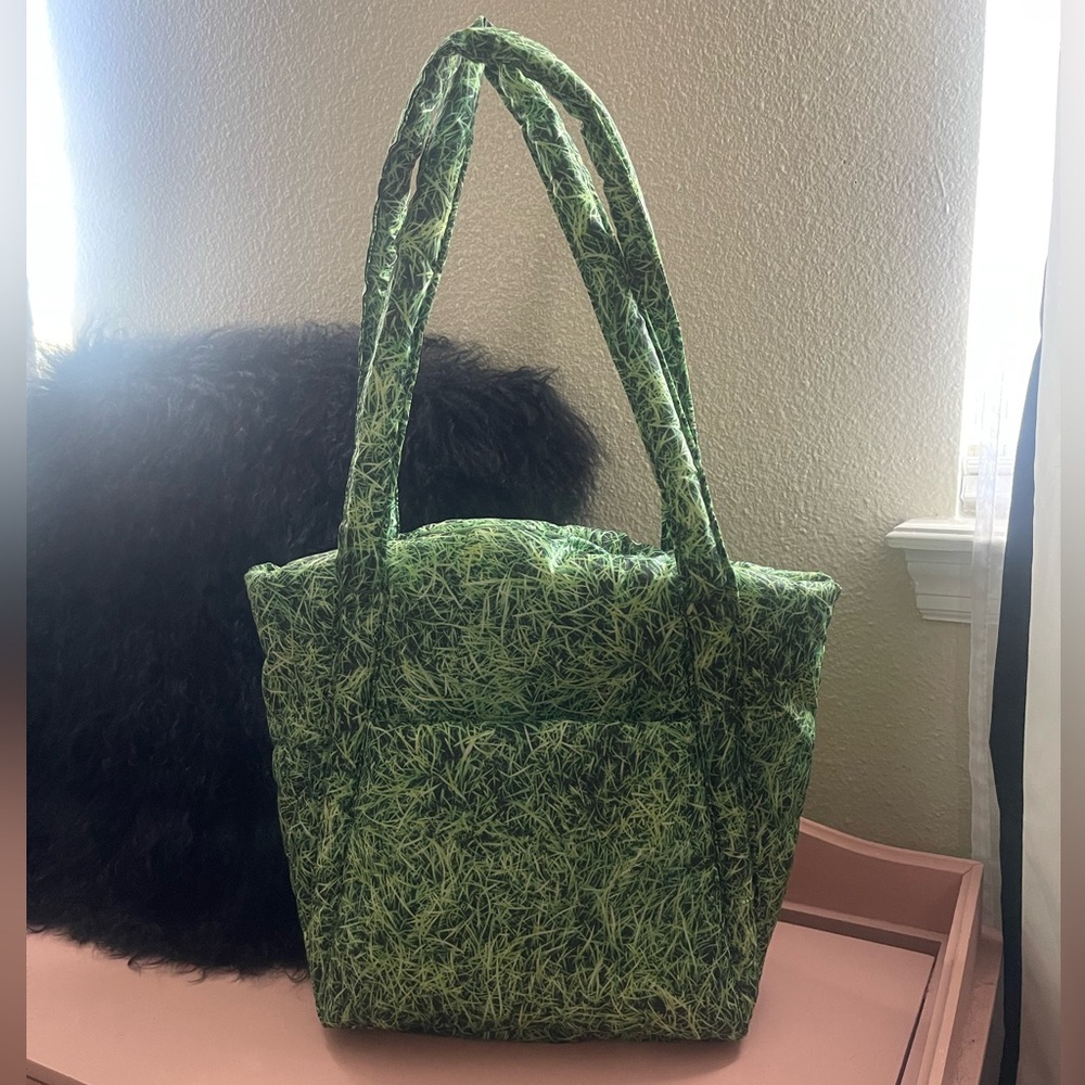 Grass Mini Puffy Tote Baggu